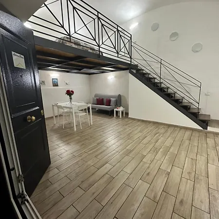 Aurora House-2